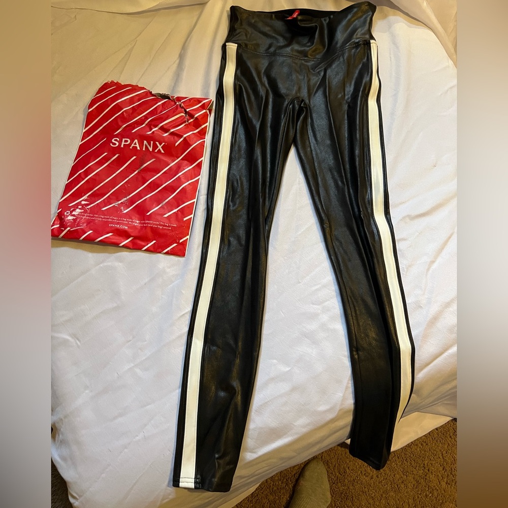 SPANX FAUX LEATHER SIDE STRIPE LEGGINGS